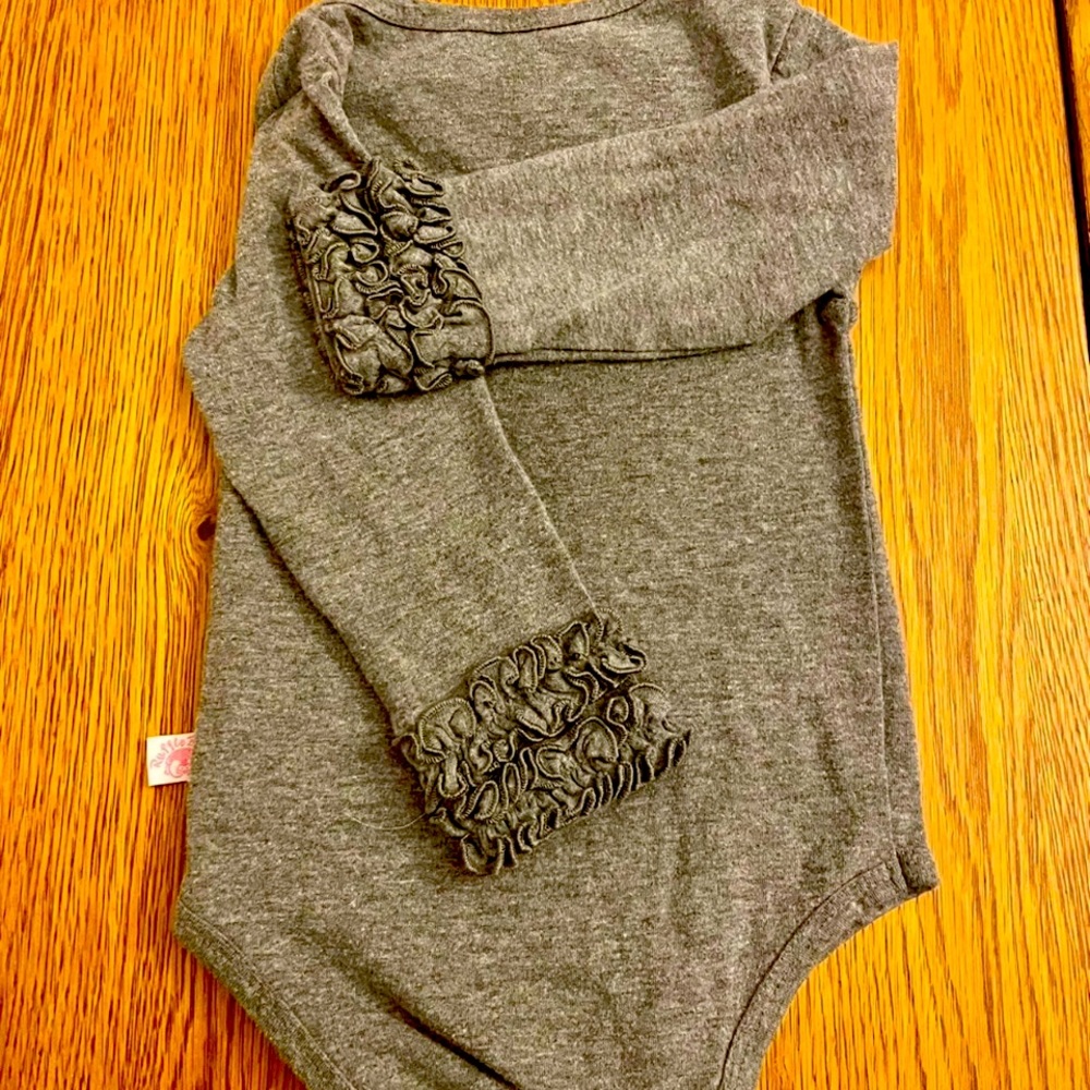 Grey Rufflebutt Onesie - Picture 2 of 2